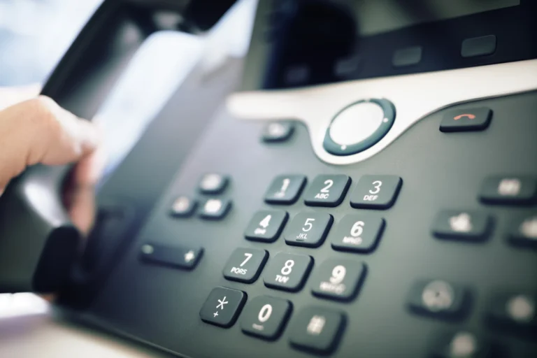 dialing-a-telephone-in-the-office